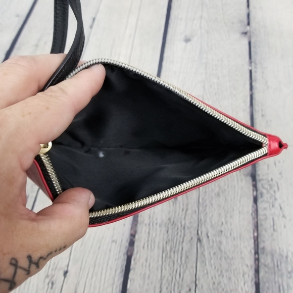 VICTORIA'S SECRET | zip wristlet makeup pouch - Picture 4 of 4